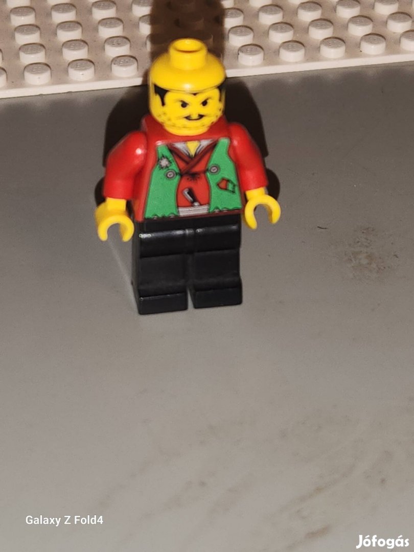 Lego castle ninja torso 