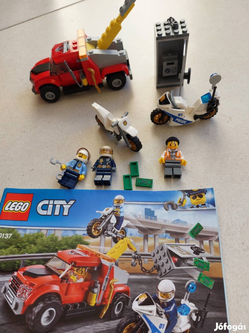 Lego city 60137-Bajba került vontató