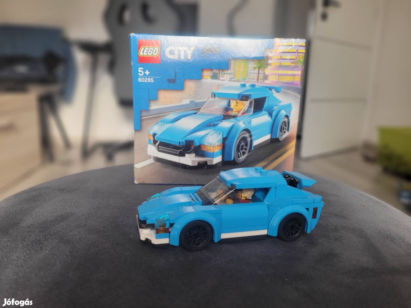 Lego city 60285 autó