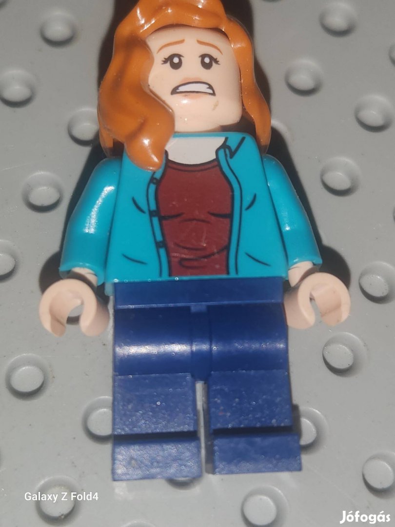 Lego claire Dearing jurassic minifigura 