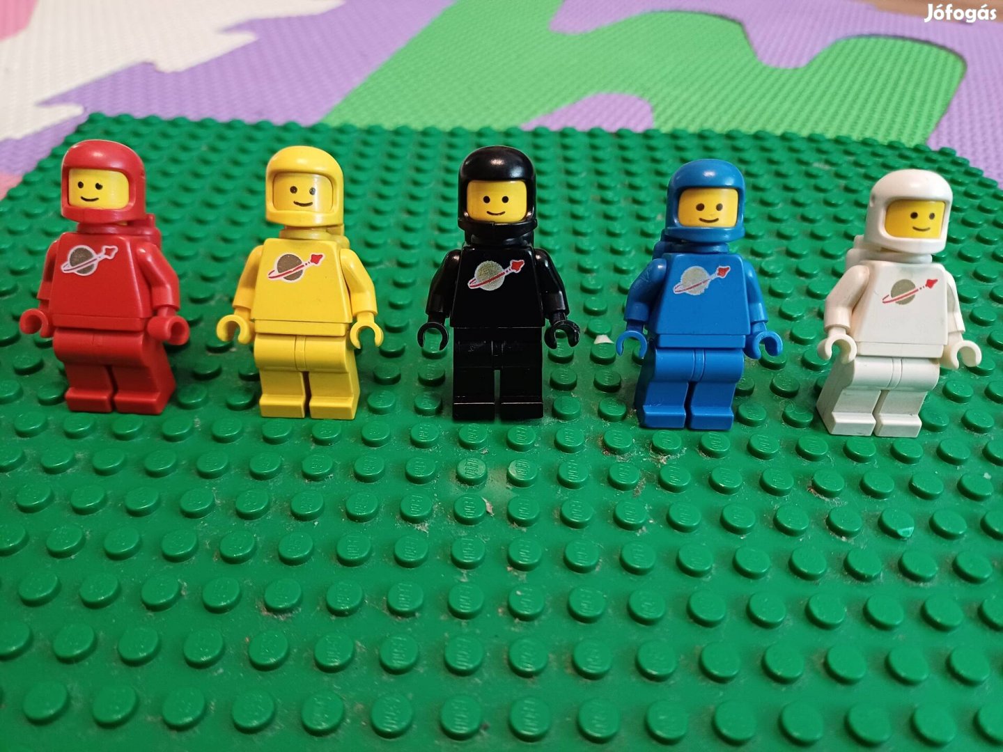 Lego classic space figura figurák