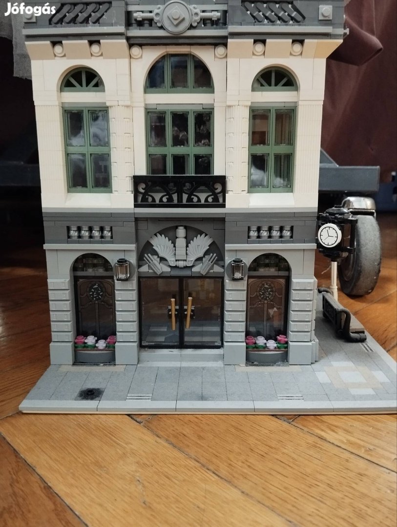 Lego creator bank 