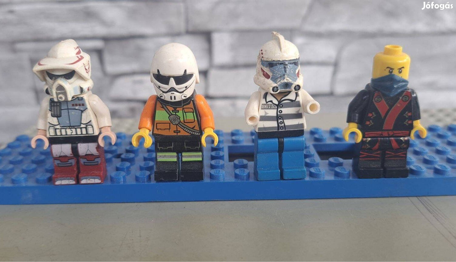 Lego figurák , kiegészítők,alkatrészek