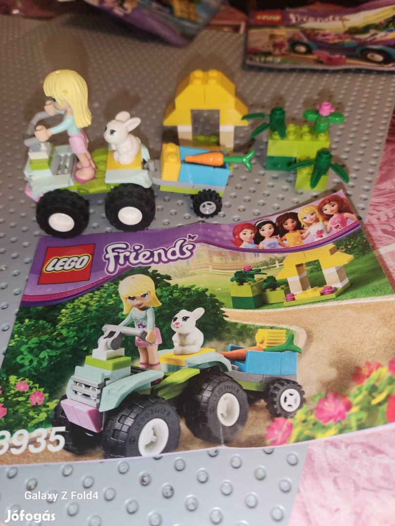 Lego friends Stephanie állatmento quadja 