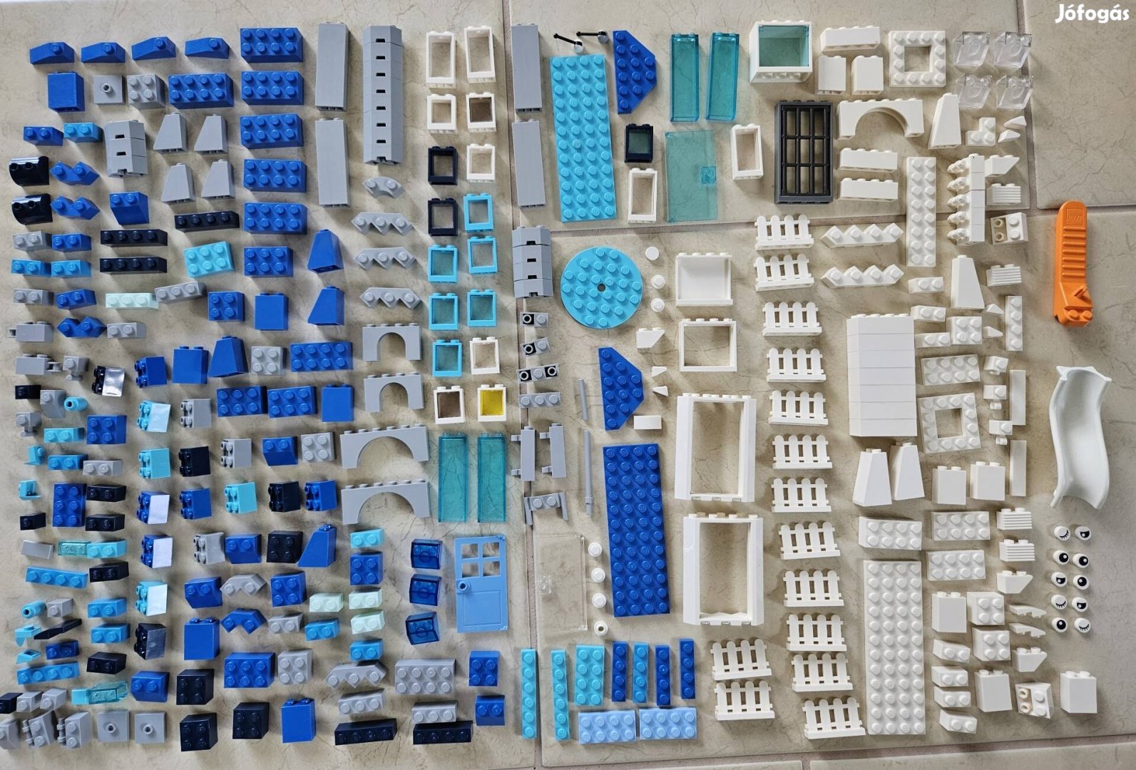Lego kék, szürke,fehér szett ( ablakok, ajtók, csúszda, kerítések)