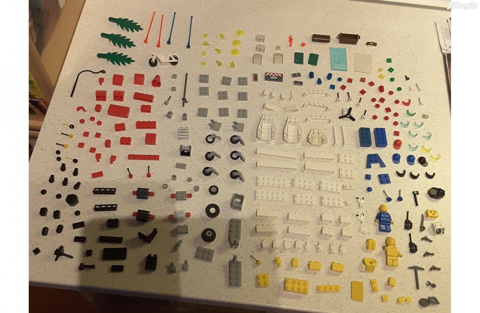 Lego kocka / alkatrész / kiegészítő elemek csak egyben eladók