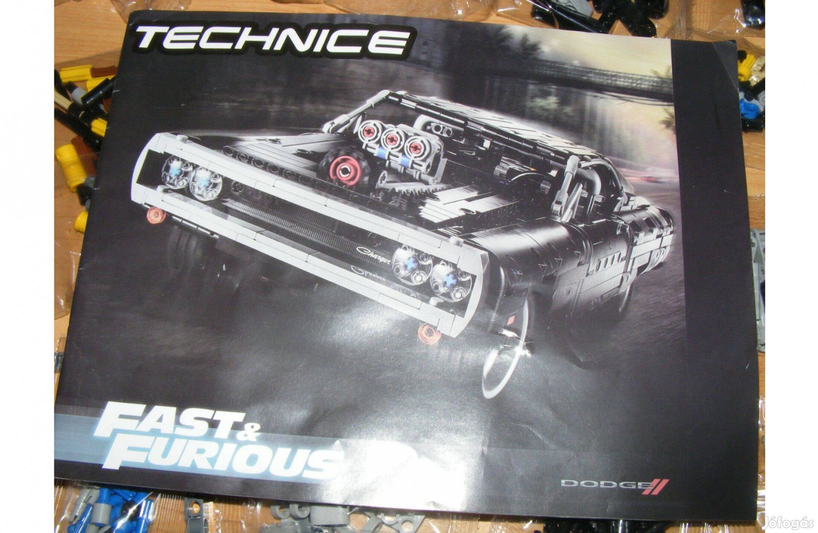 Lego kompatibilis Technic 42111 Doms Dodge Charger 1077db Új