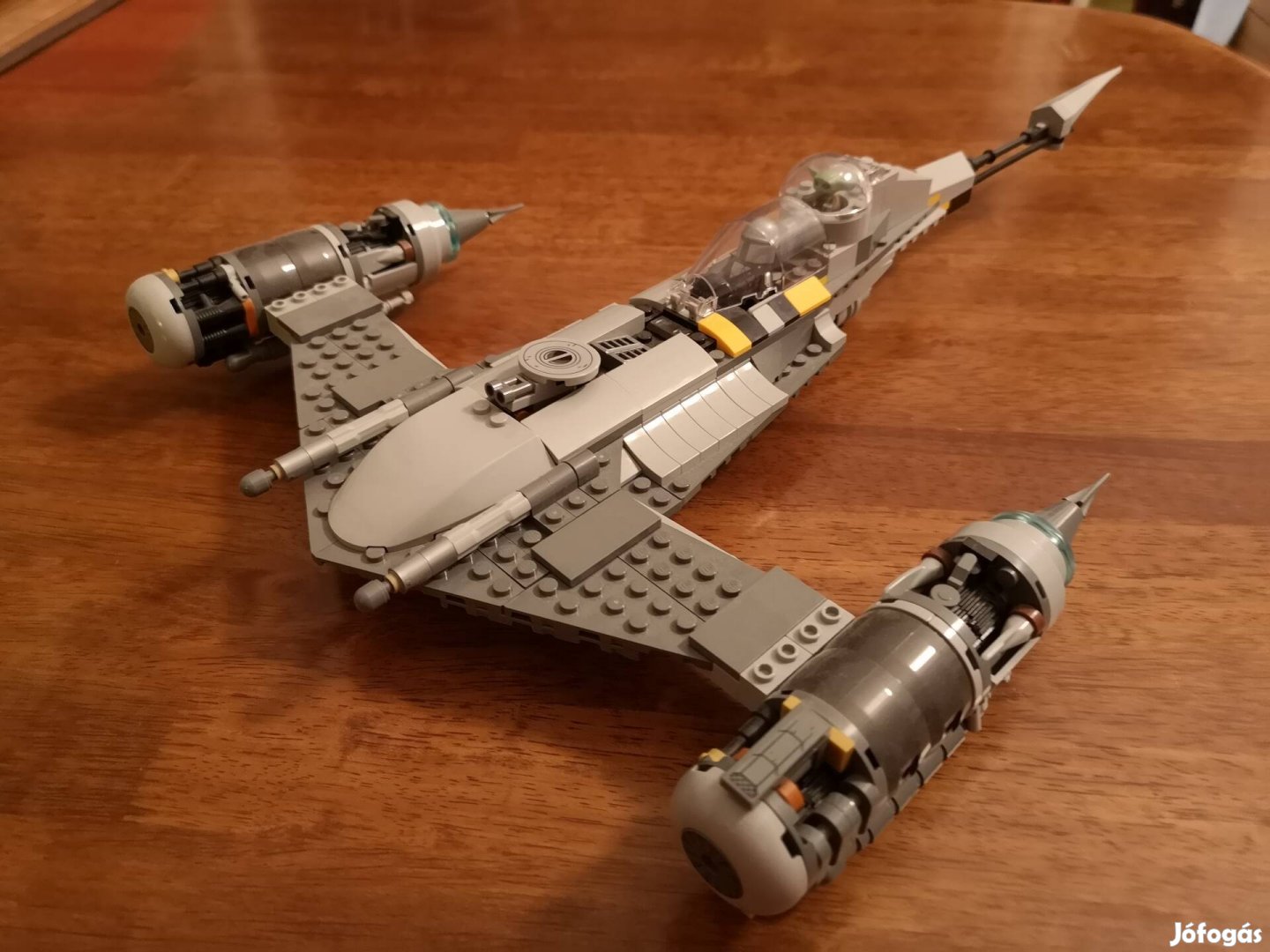 Lego madalori N-1 Starfigter dobozában