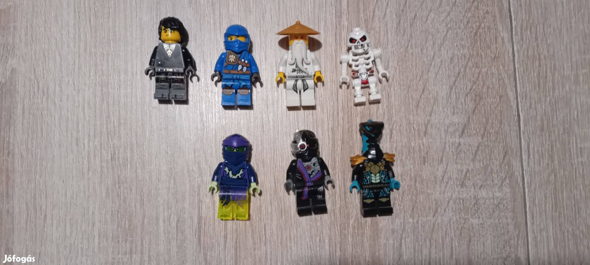 Lego ninjago figurák