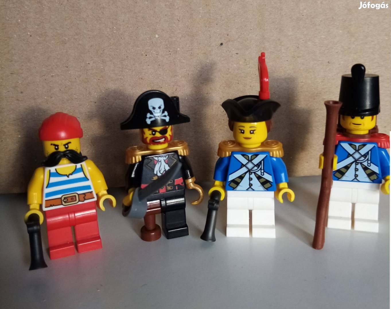 Lego pirates matróz, kalóz kapitány, tiszt, katona