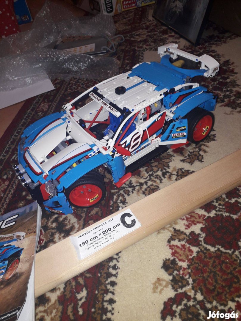 Lego rally autó 42077