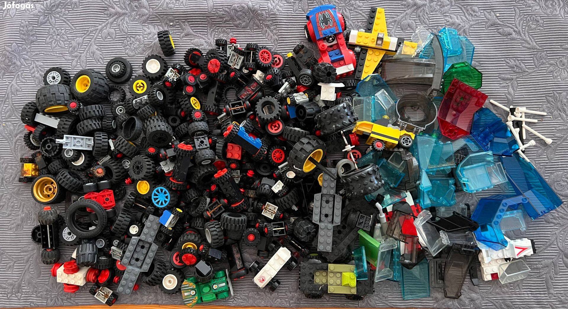 Lego régi autó alkatrészek, kerekek