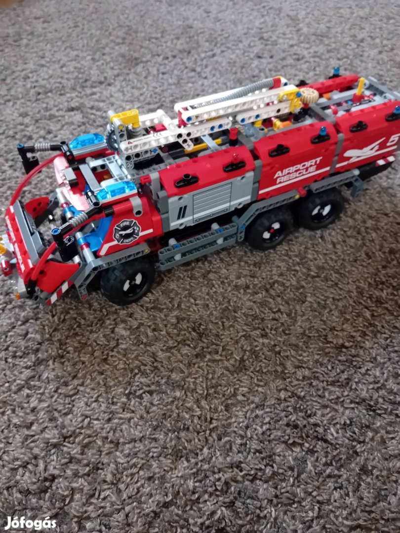 Lego technic 42068 reptéri mentőjármű