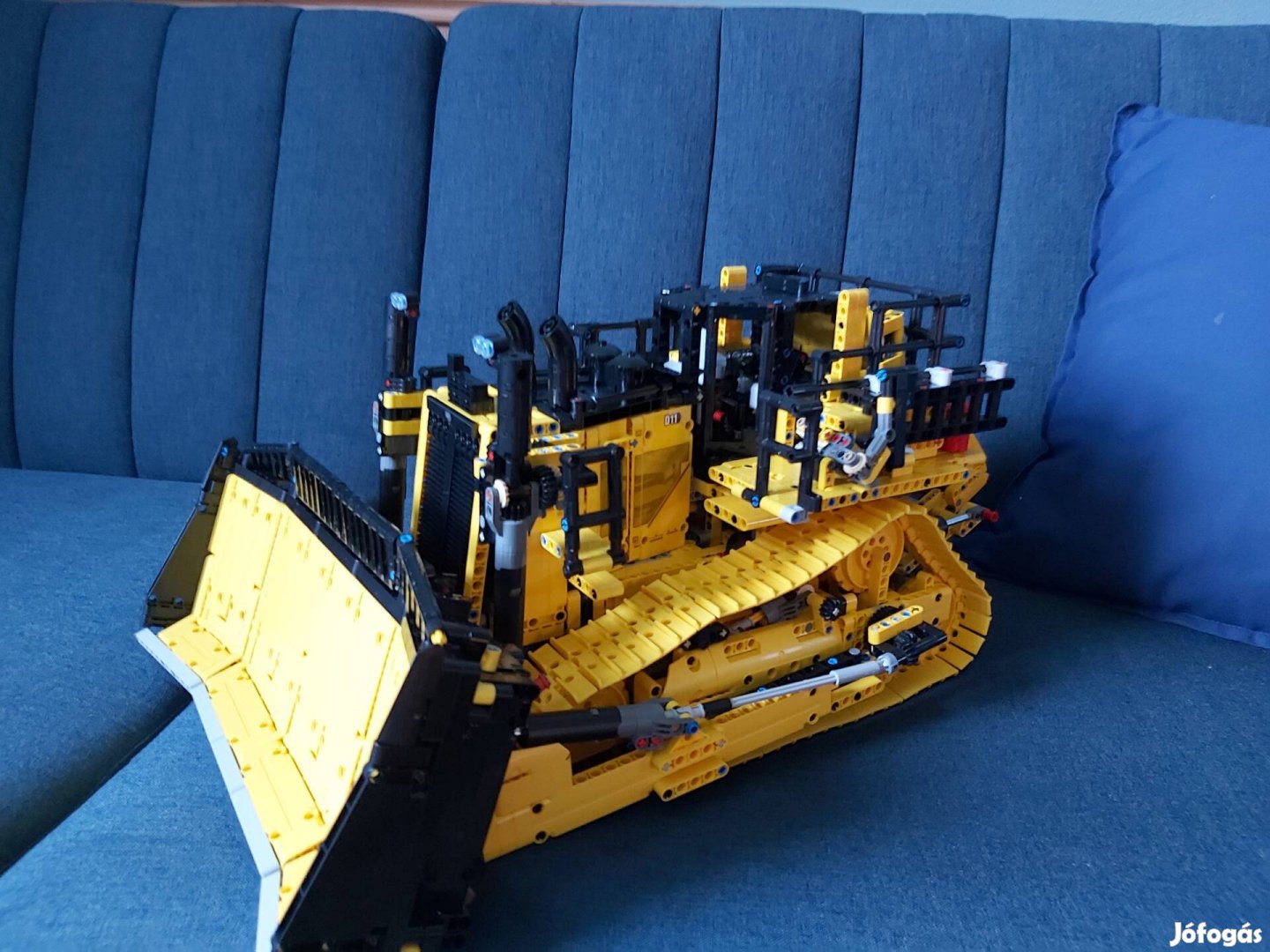 Lego technic Cat bulldozer