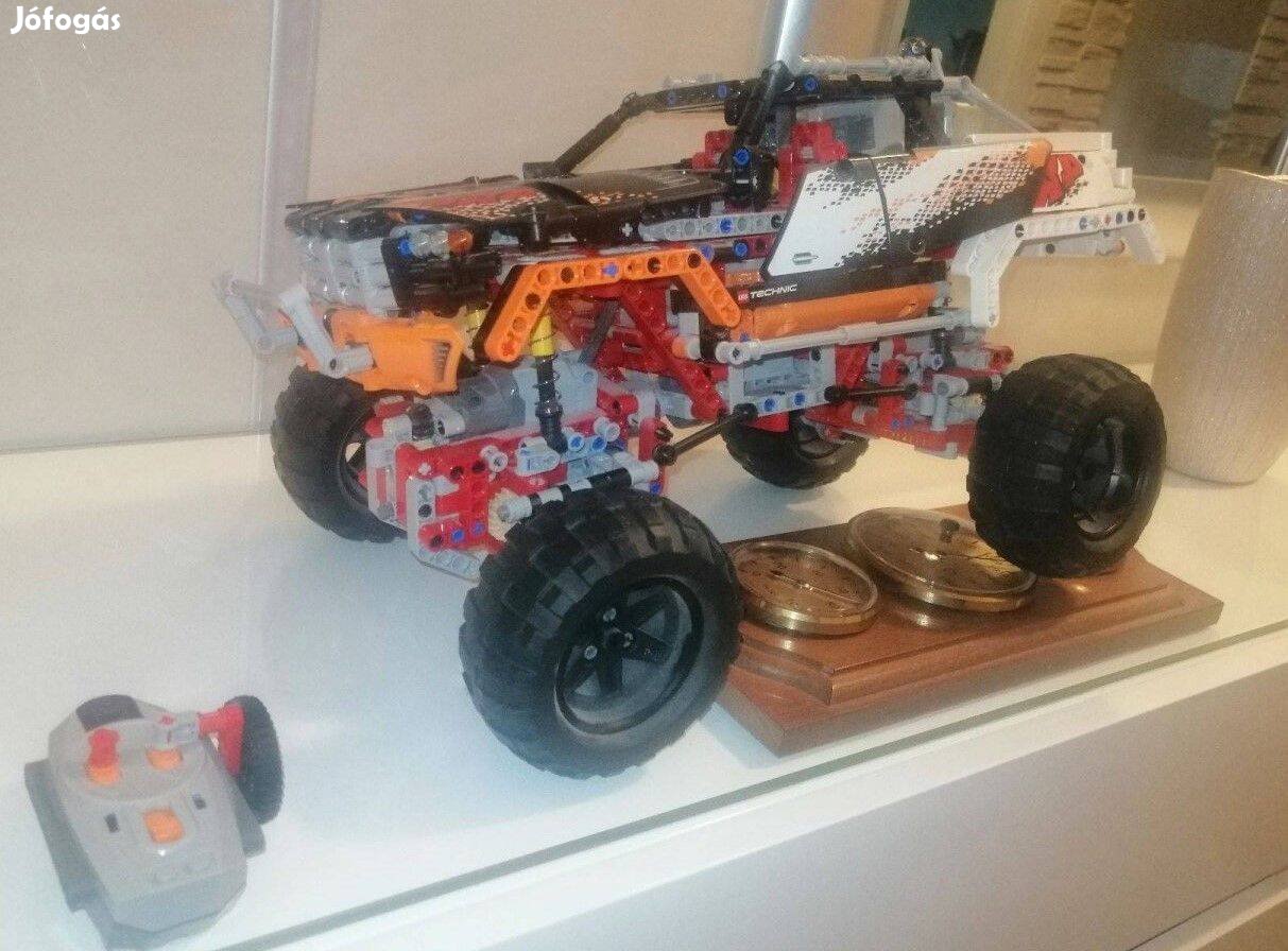 Lego technic full funkciós 4x4 terepjáró 9389