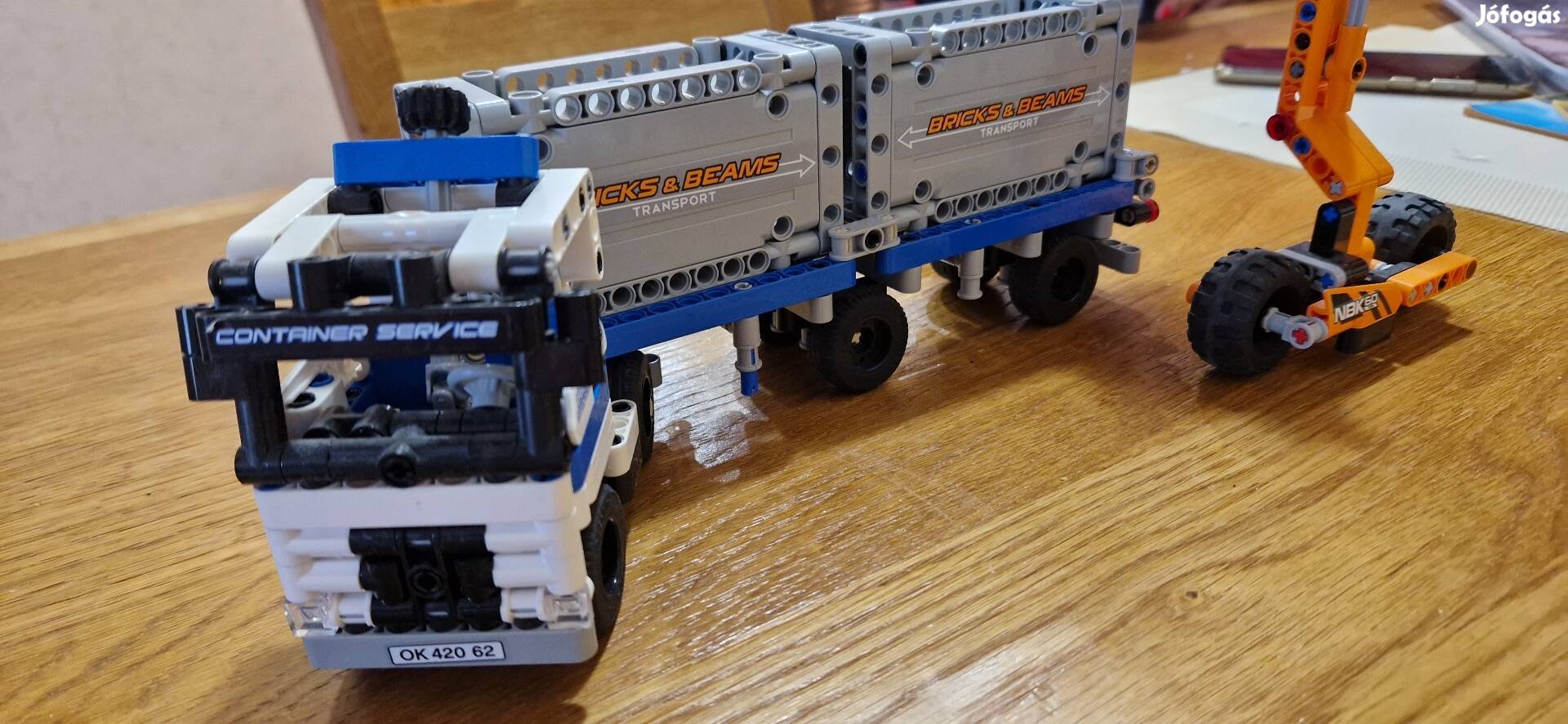 Lego technic konténer szállító 42062 leírással dobozában 