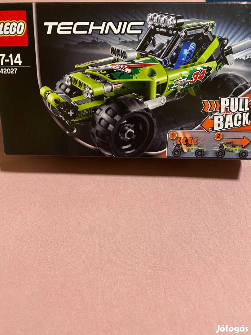 Lego technic sivatagi versenyautó