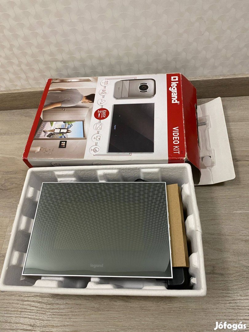 Legrand 2 vezetékes színes kaputelefon szett 7" 369 220