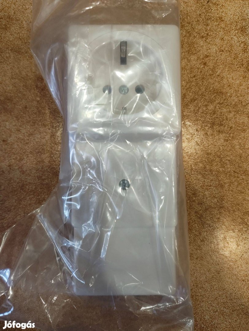 Legrand Kontállux padló feletti aljzat konnektor 7db