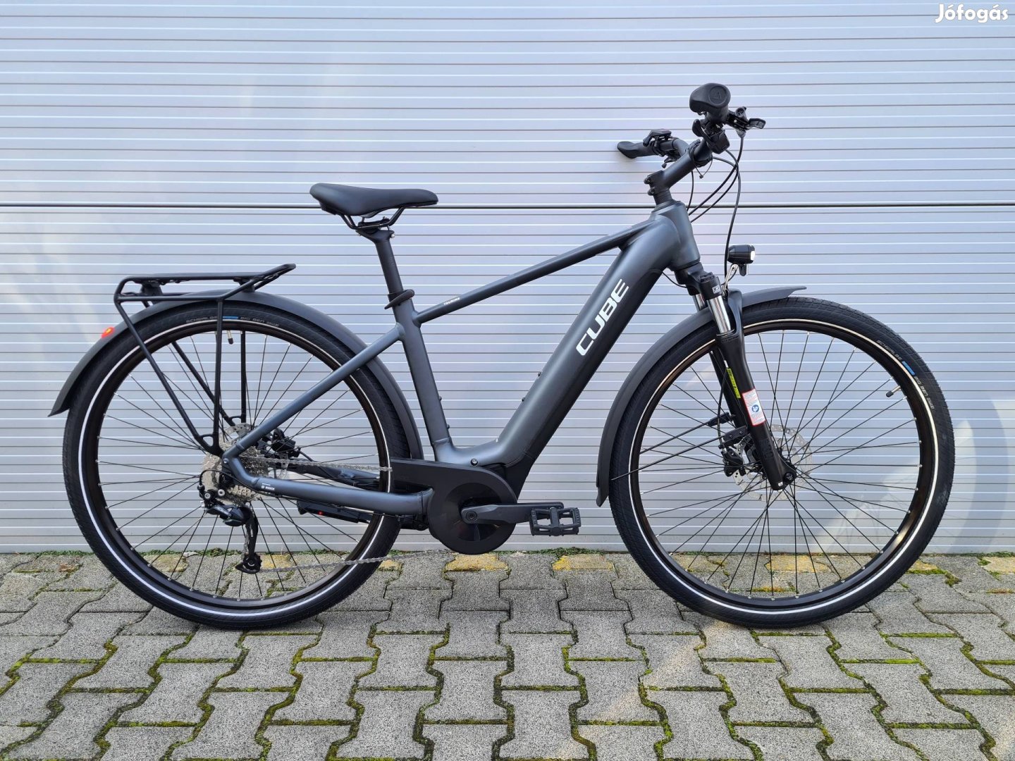 Legújabb smart bosch cube touring ebike