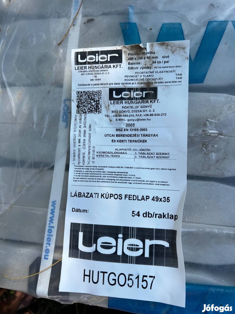Leier Lábazati kúpos fedlap 49x35