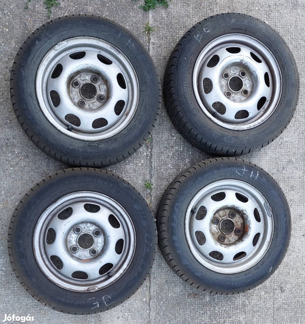 Lemez felni 155/70 R13 gumival 2es golf méret