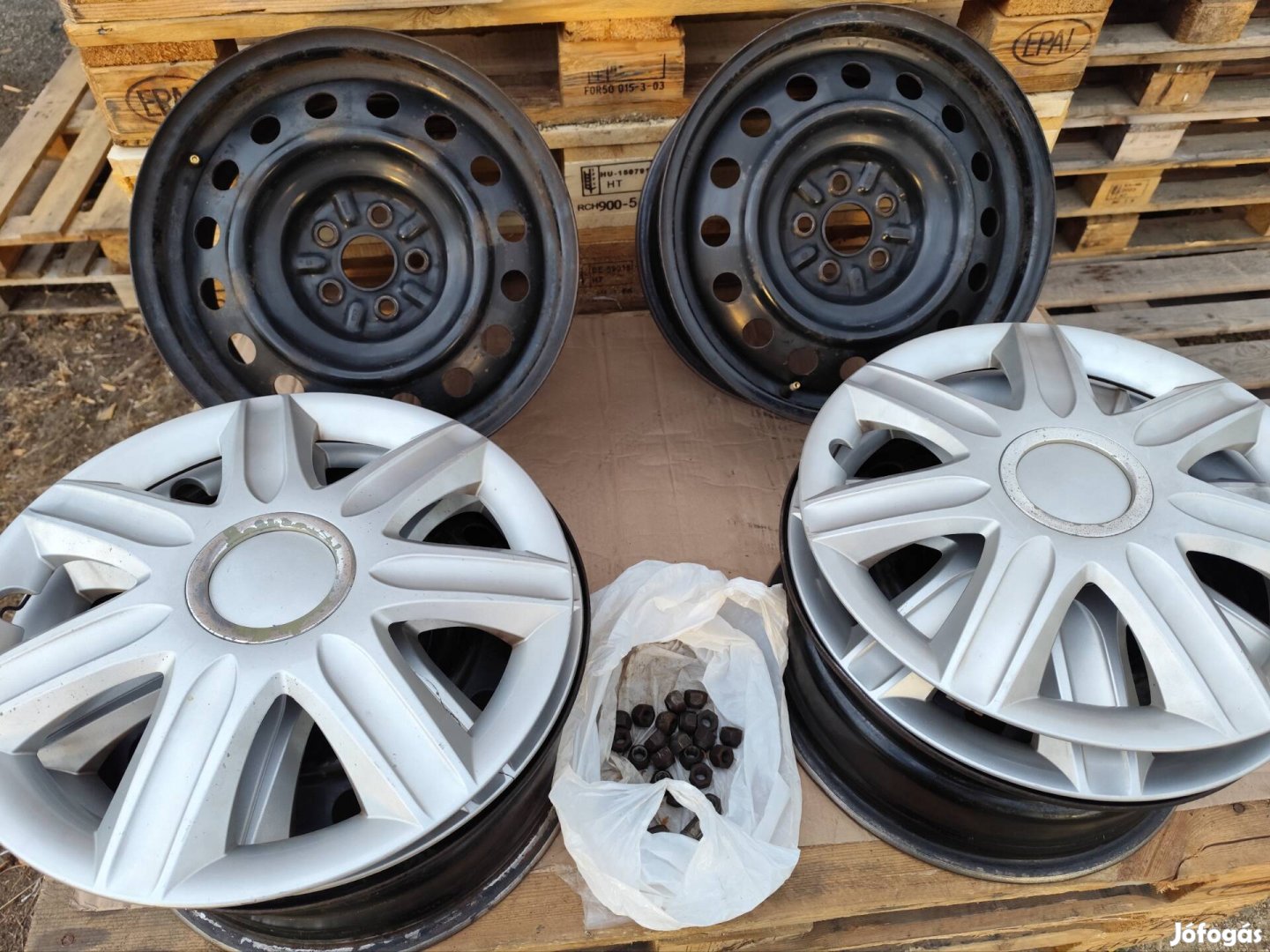Lemez felni 16" Toyota avensishez 2003-2008