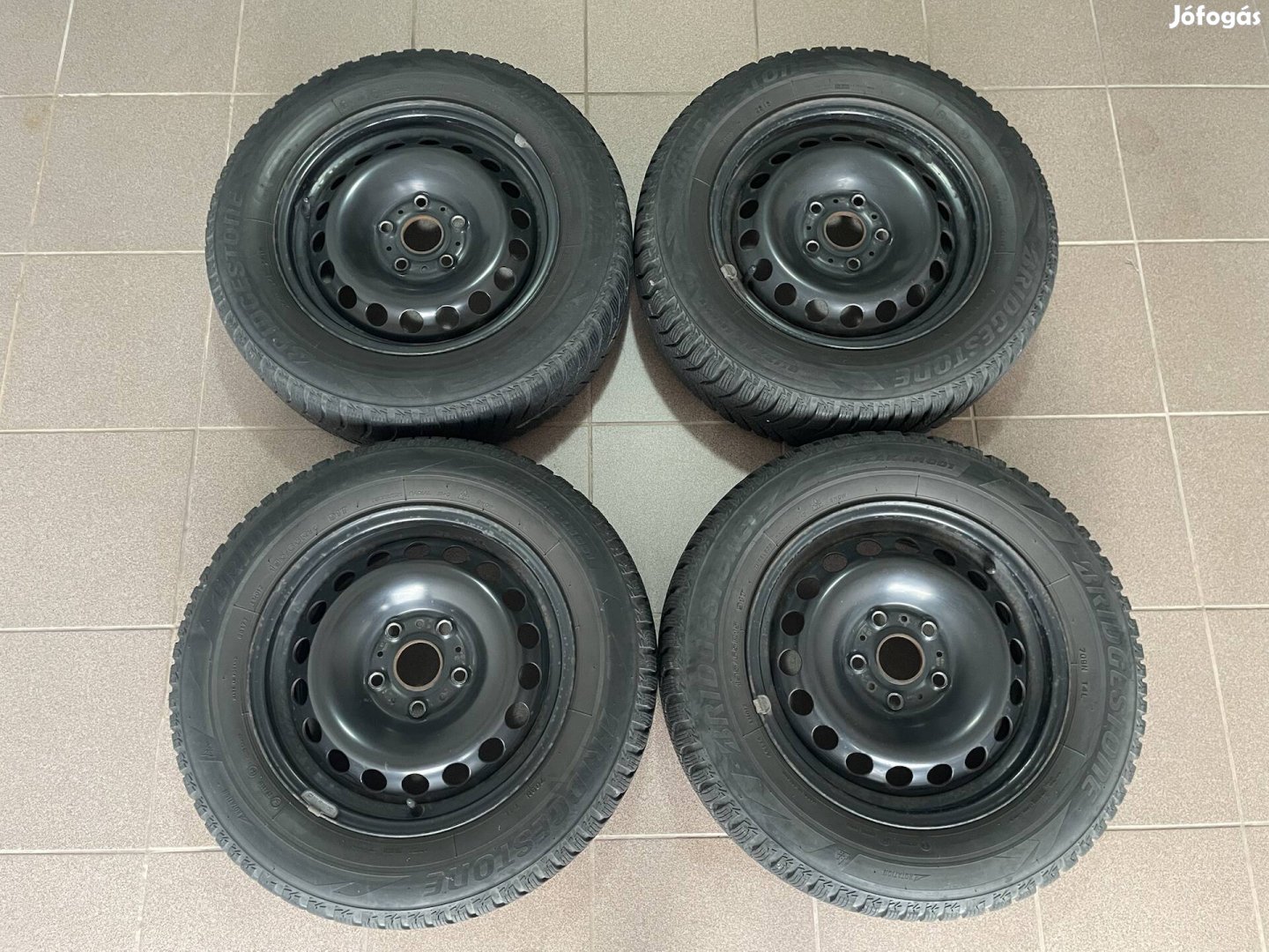 Lemez felni téligumival 195/65R 15