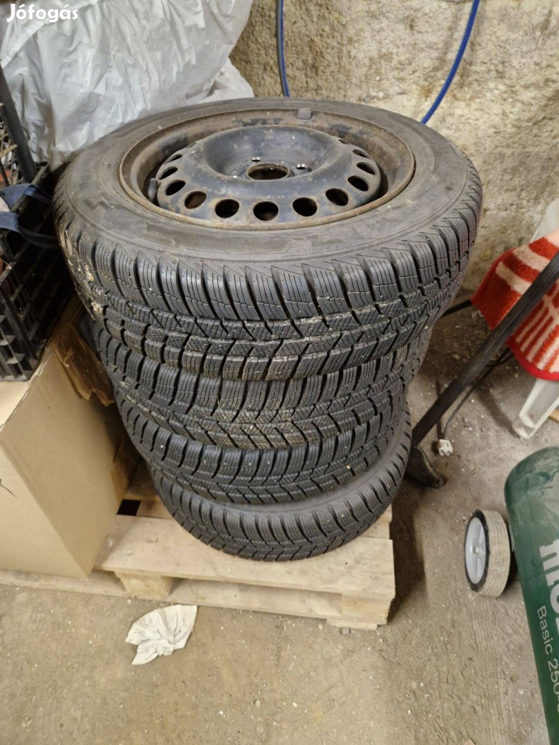 Lemez felni téligumival