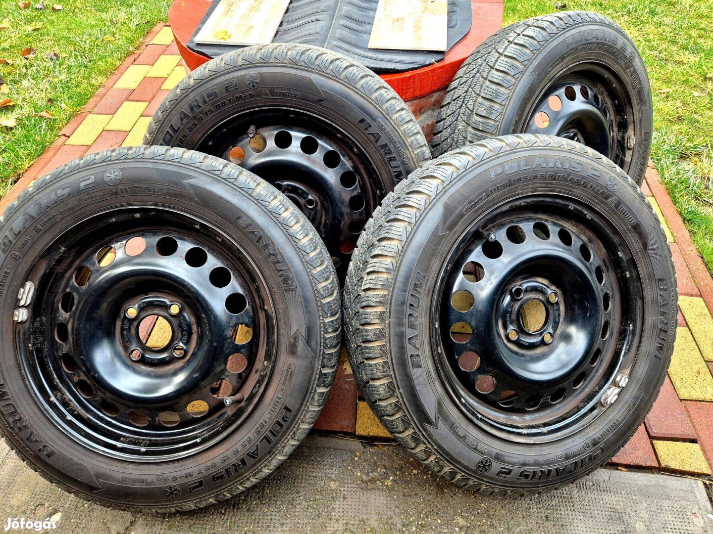 Lemezfelni 4 db R15 + téligumi eladó