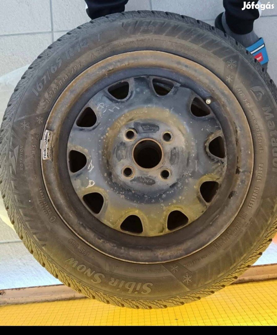 Lemezfelni téli gumival 165/65 R14