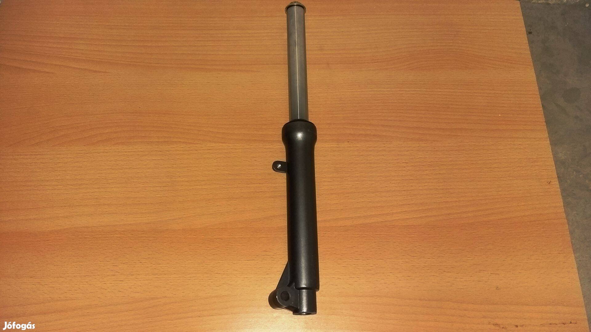 Lengés csillapító Robogó 3500 Ft ( Fekete,H.430, Átmé