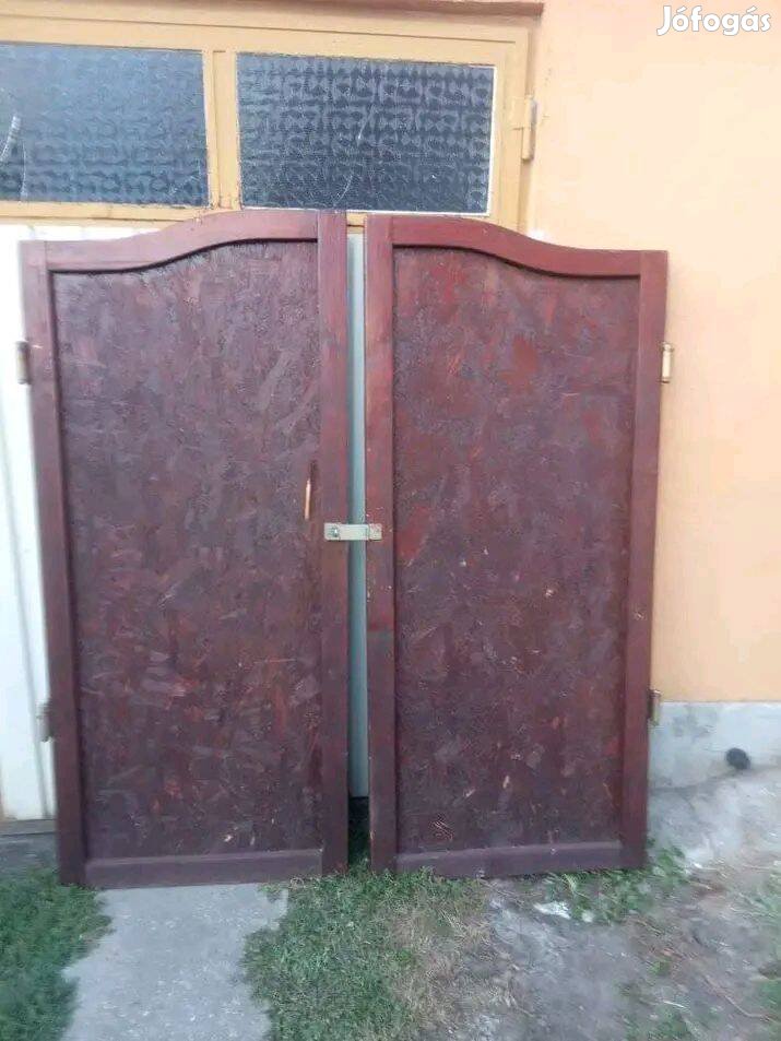 Lengő ajtó (kocsma ajtó)