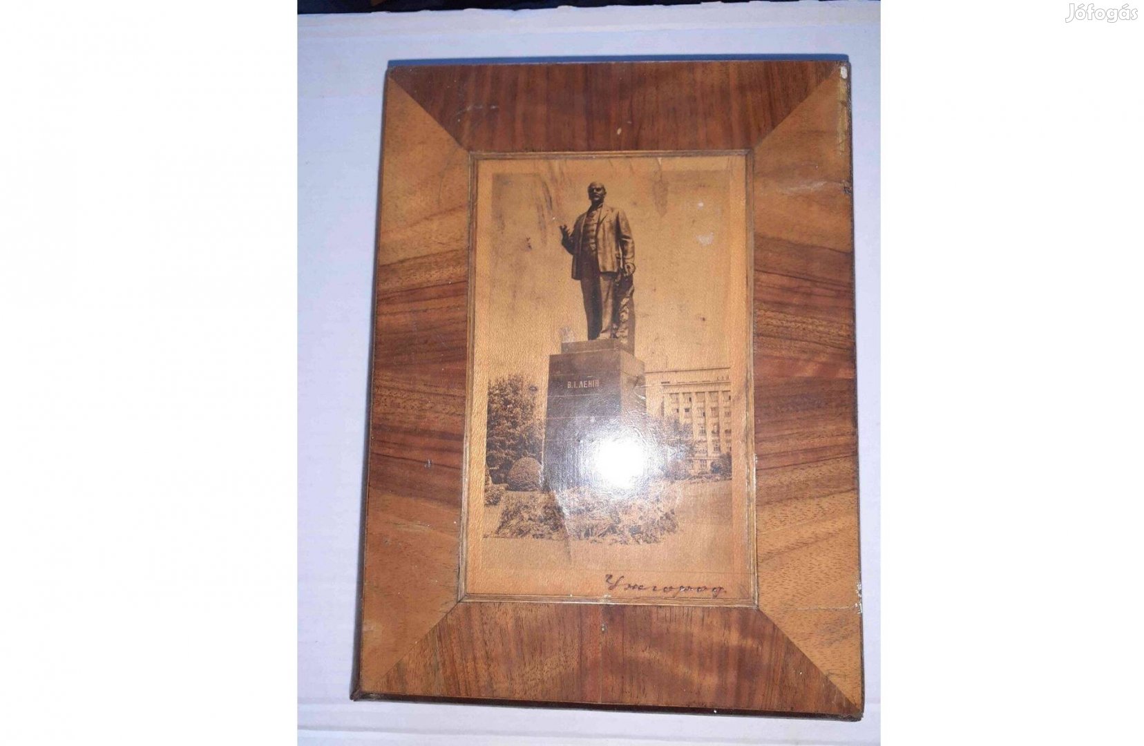 Lenin intarzia betétes fadobozka