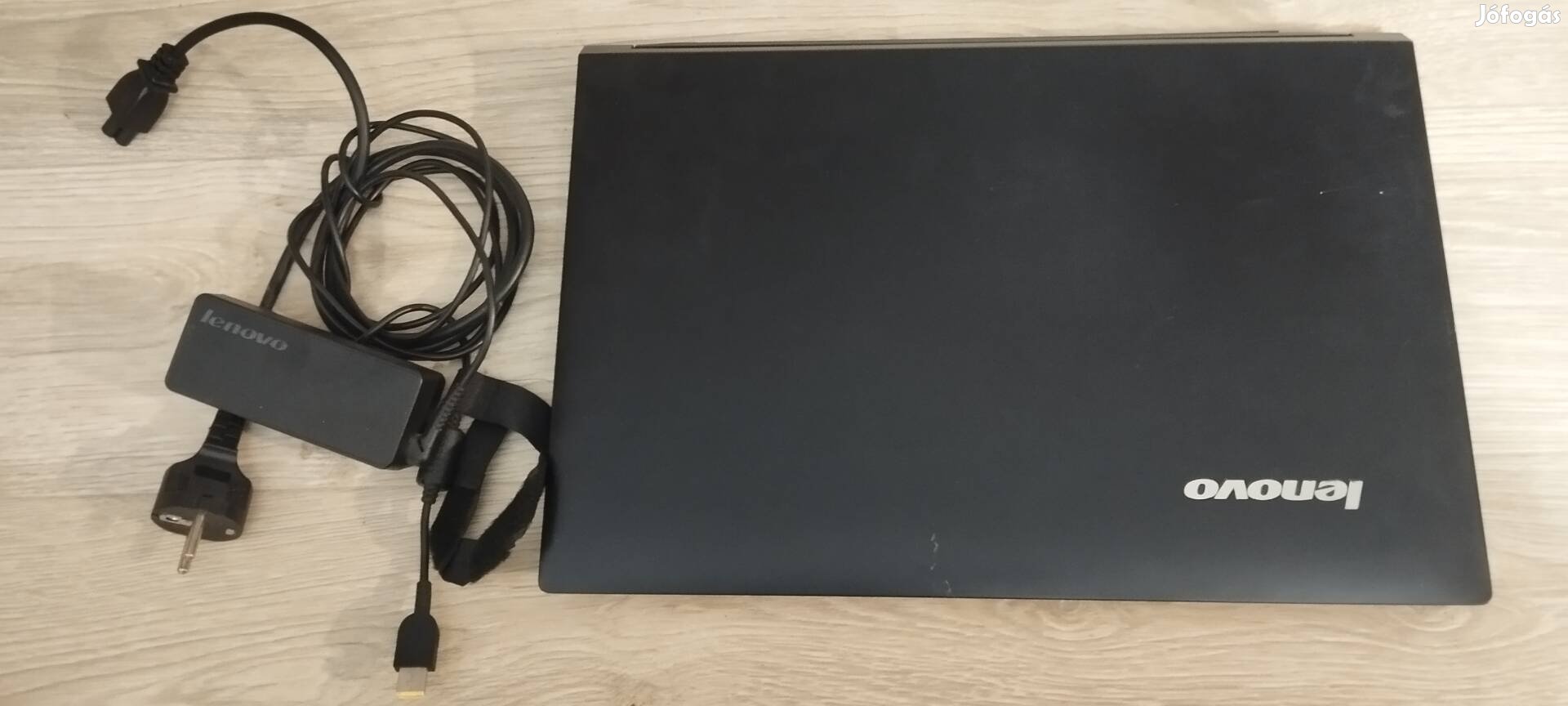 Lenovo B50-70 hibás laptop töltővel.