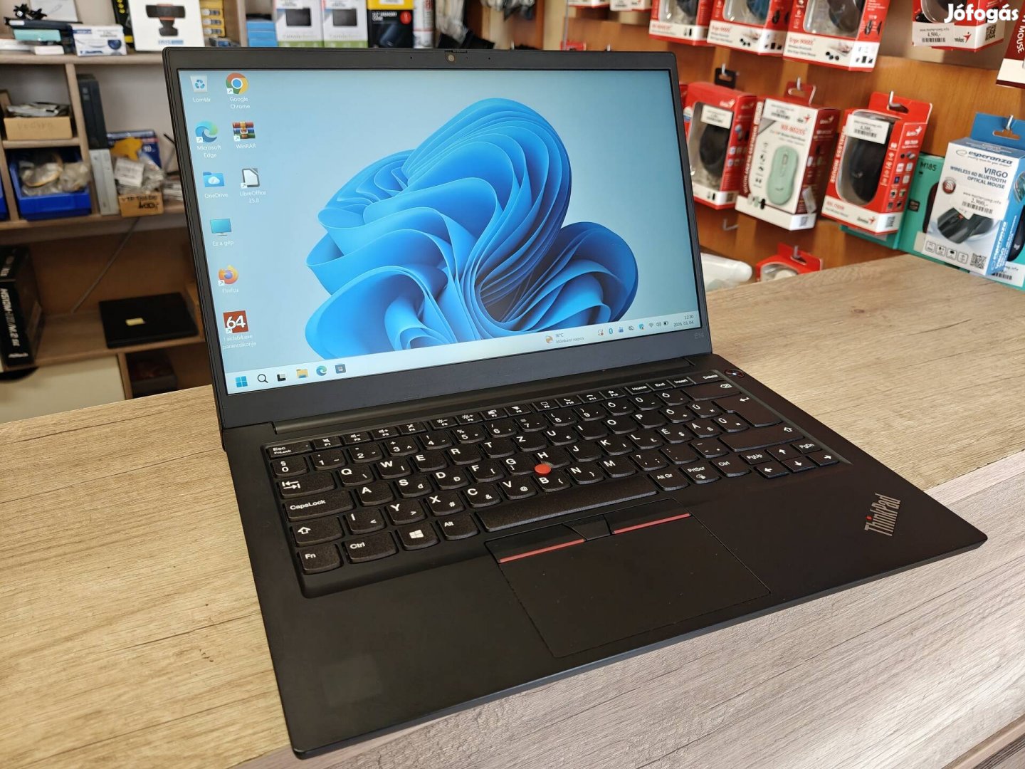 Lenovo E14 G2 Intel 11. Gen 8Gb Ram Windows 11 Garanciával