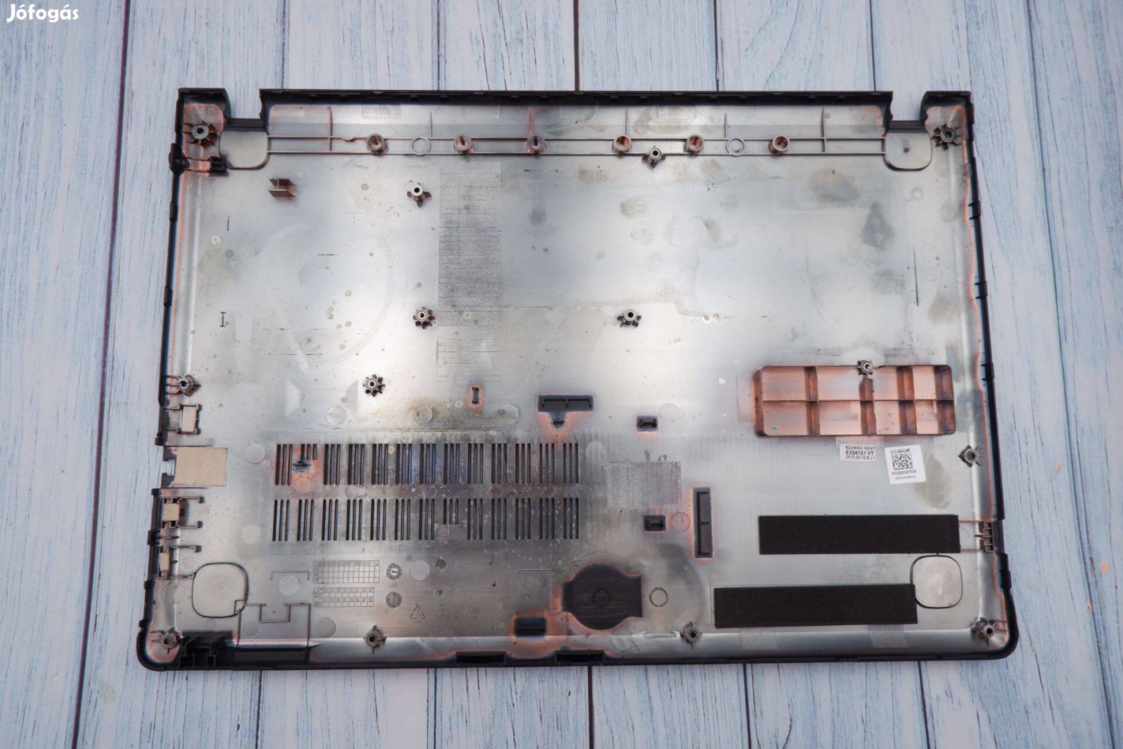 Lenovo Ideapad 100-14Iby laptop alsó ház kis hibával