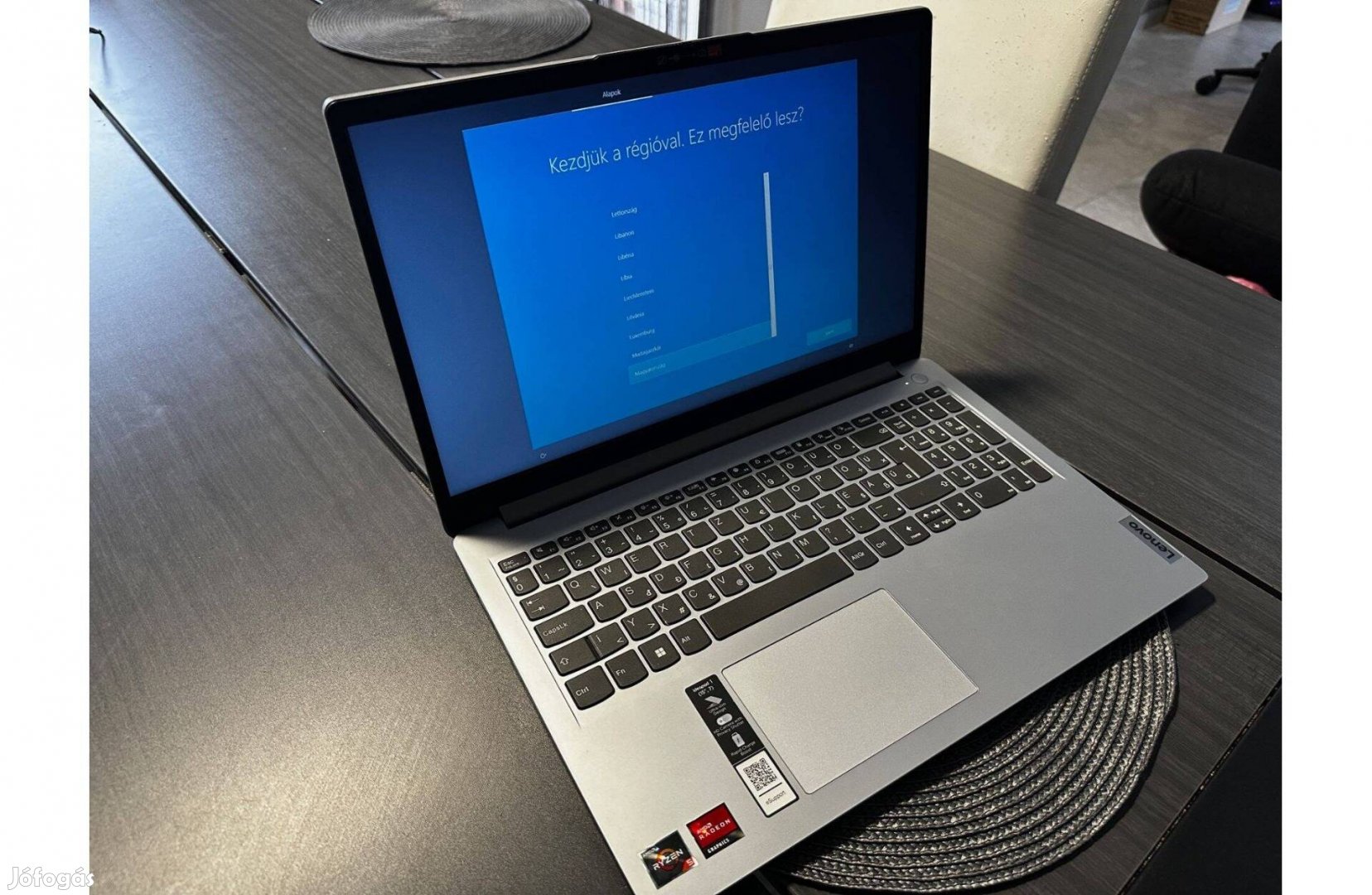 Lenovo Ideapad 1 15ADA7 (82R1005BHV) Notebook