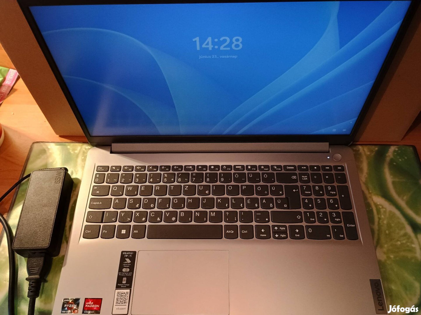 Lenovo Ideapad 1 15AMN7 laptop