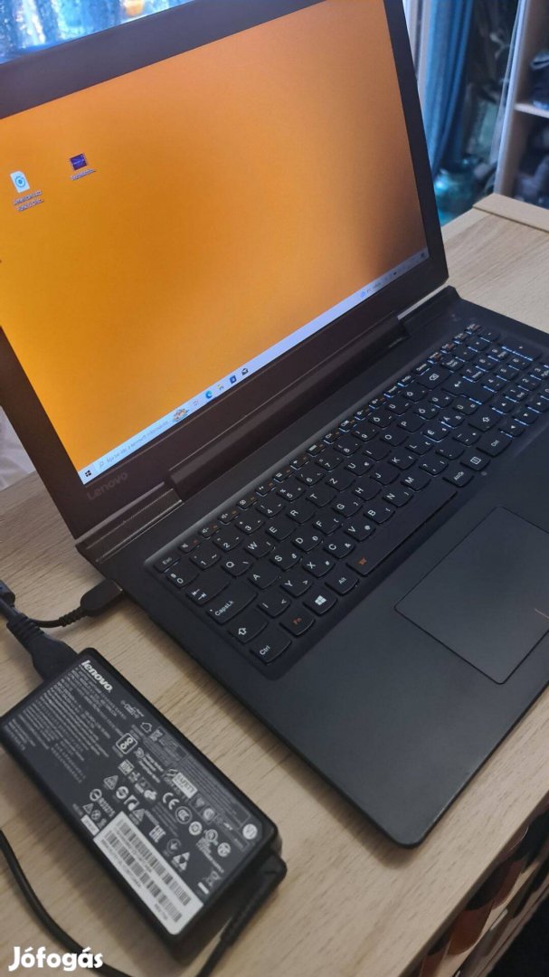 Lenovo Ideapad 700 sérült burkolat, háttérvilágítás hiba i5 6300HQ 16G