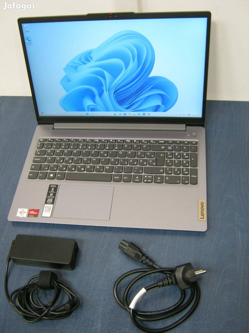 Lenovo Ideapad Slim 3 82Xq00J6HV Notebook, jótállással