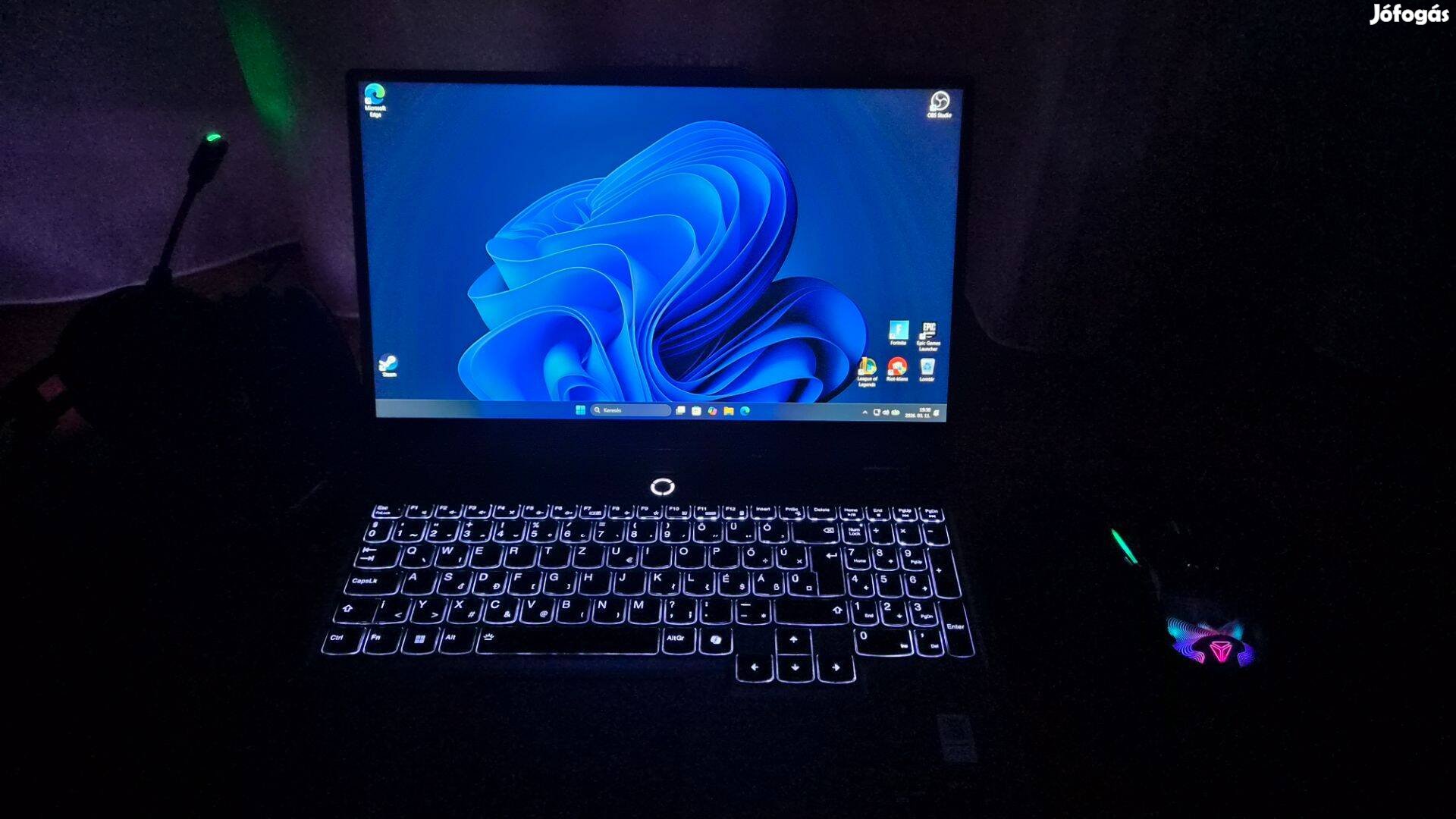 Lenovo LOQ 15AHP9 15.6 - 8845HS406016GB1TB