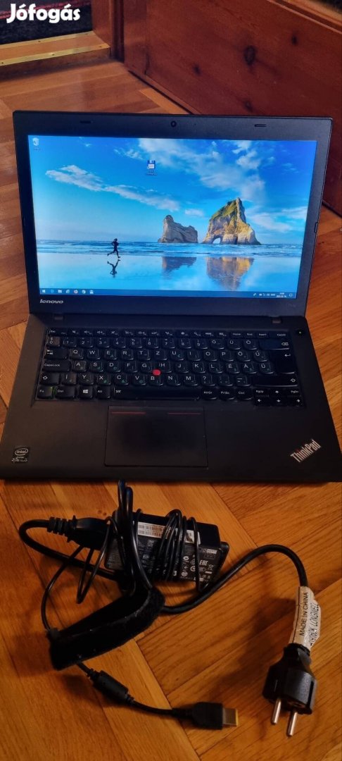 Lenovo T440 I5 2.5 ghz laptop 8gb ram, 128 gb ssd 