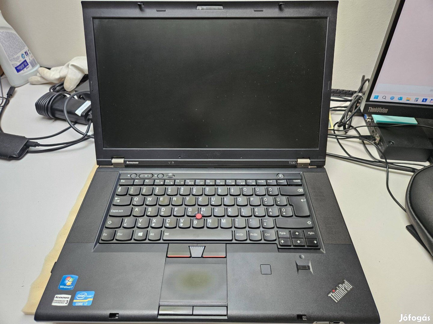 Lenovo T530 Laptop + Lenovo Táska és vezeték nélküli egérrel