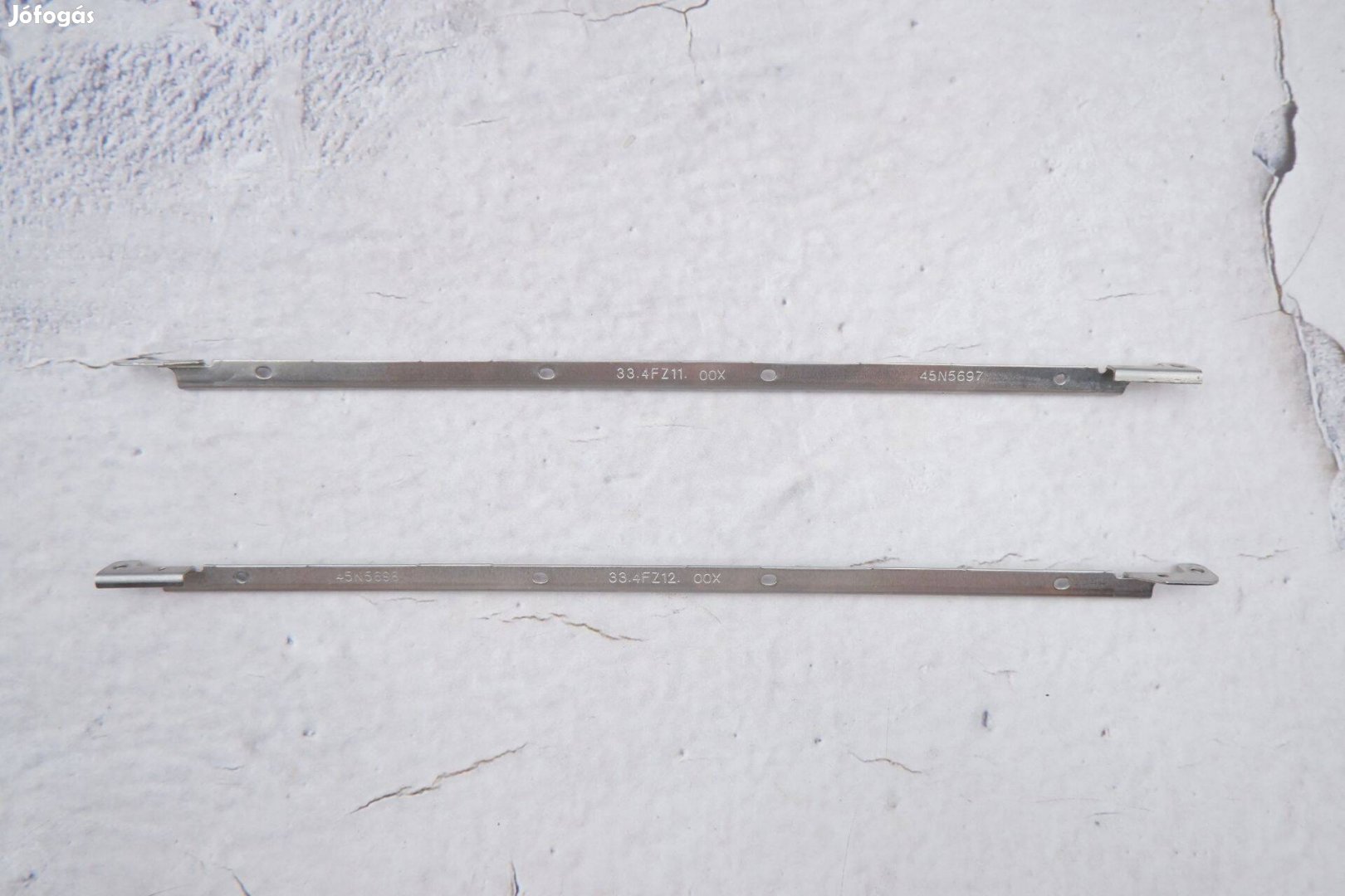 Lenovo Thinkpad T410 laptop zsanér hosszabbító 33.4FZ12.00X3