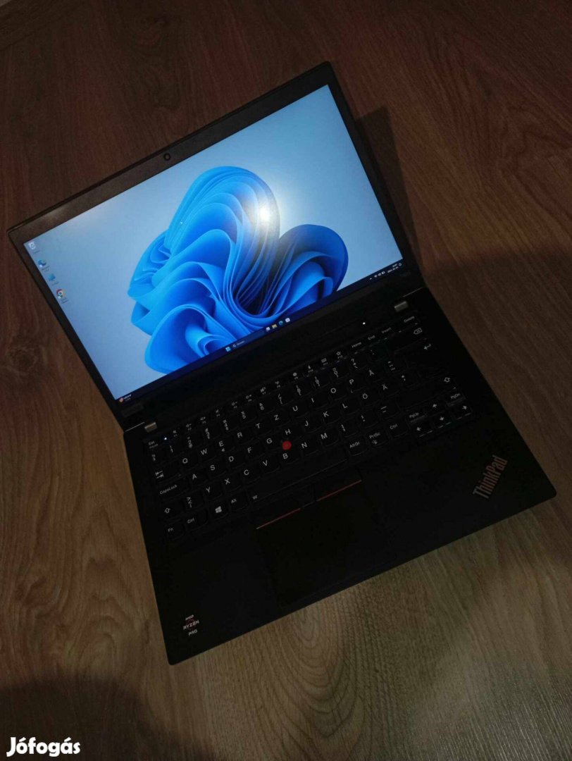 Lenovo Thinkpad T495 Ryzen/Radeon Vega MOBILE GFX/16GB/256SSD