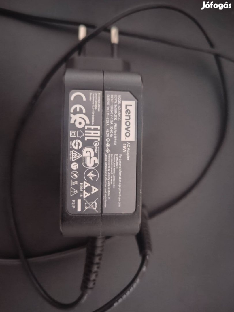 Lenovo V145-15AST laptop töltővel