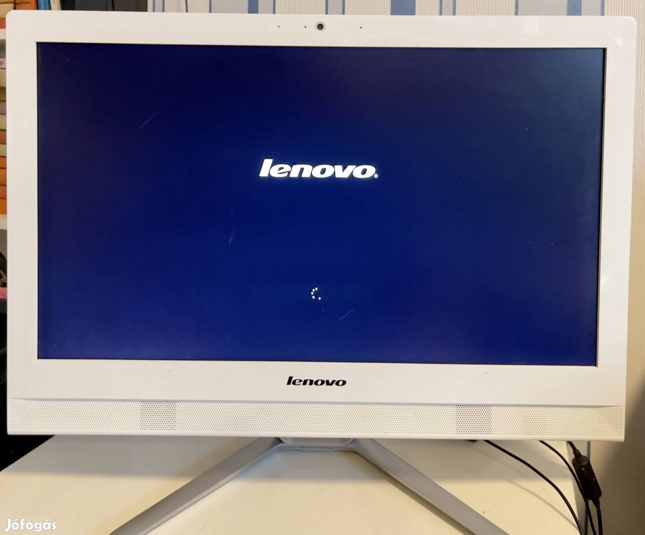 Lenovo (kijelző és pc egyben), 23"-os, (54,8cm) ,kiválló,1Tb Hdd
