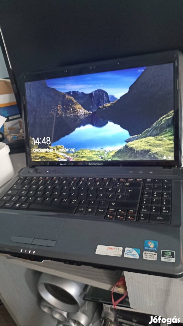 Lenovo g550 notebook,laptop