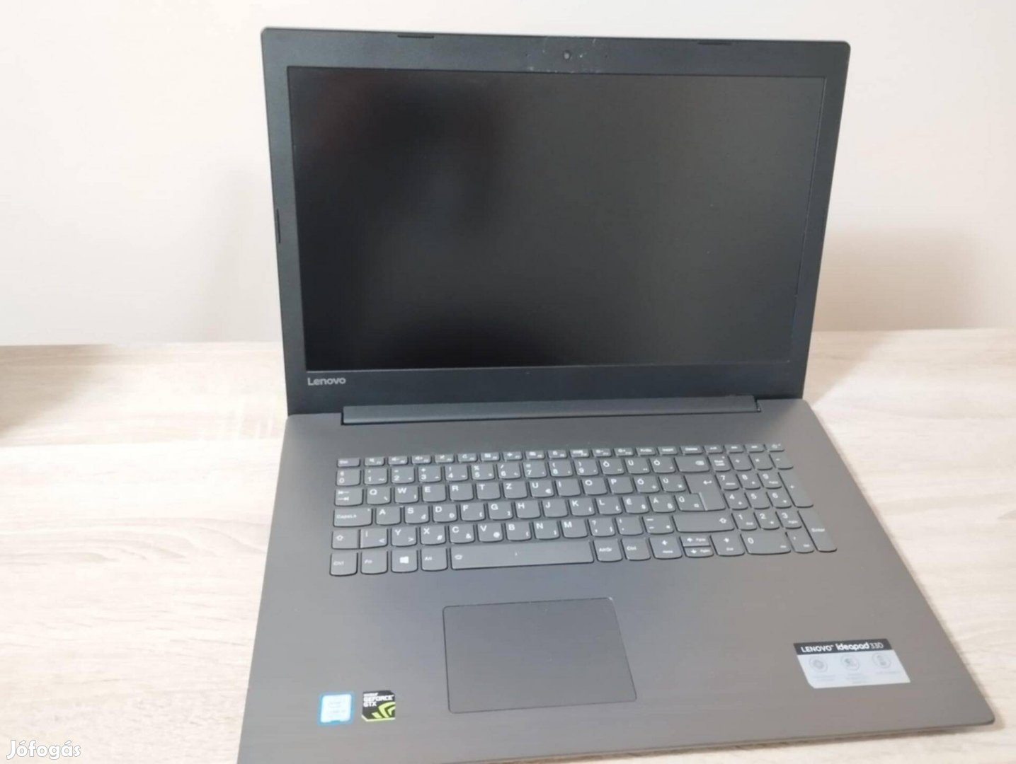 Lenovo ideapad 17.3" laptop eladó